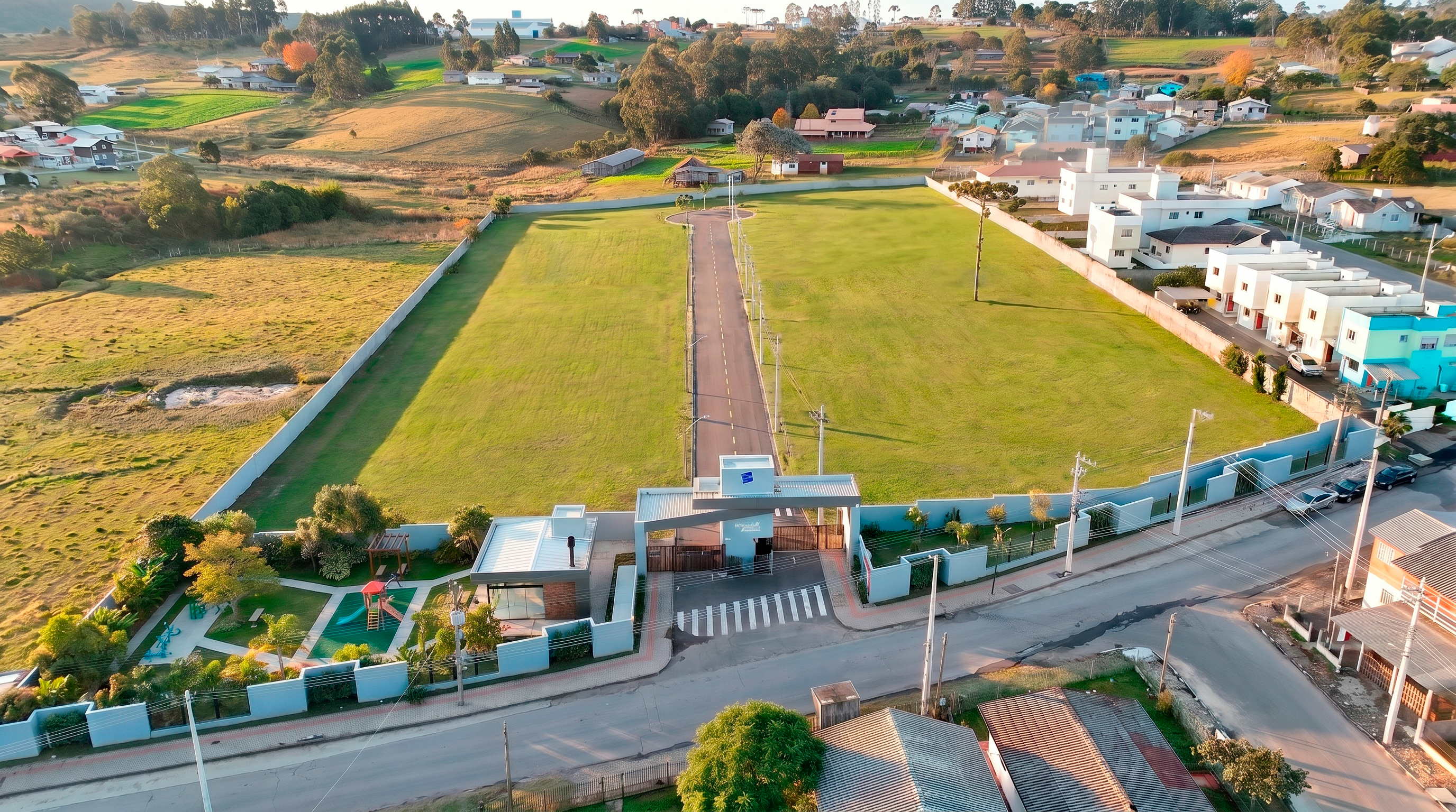 Lotes planos prontos para construir